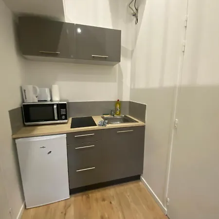 Mini Studio Avec Mezzanine רואן